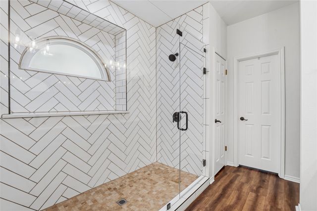 725 Big Horn Trail, Crowley, TX 76036