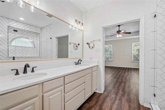 725 Big Horn Trail, Crowley, TX 76036
