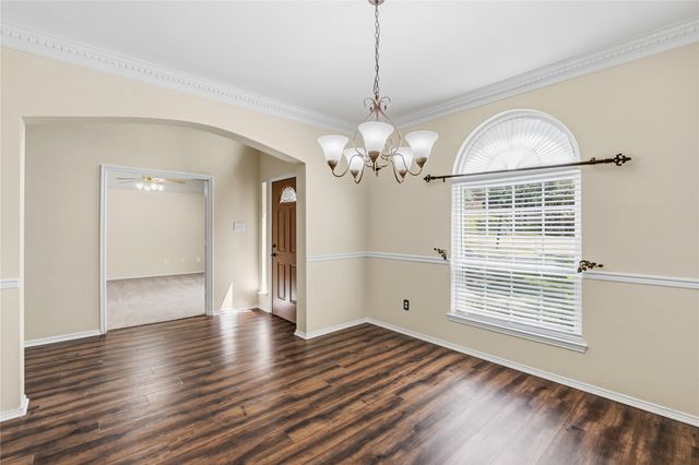 725 Big Horn Trail, Crowley, TX 76036