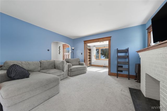 27 Saint Joseph Street, Lancaster, NY 14086