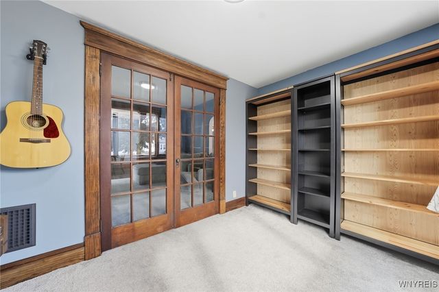 27 Saint Joseph Street, Lancaster, NY 14086