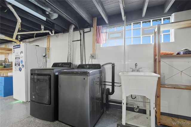 27 Saint Joseph Street, Lancaster, NY 14086