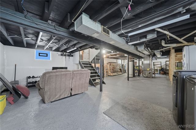 27 Saint Joseph Street, Lancaster, NY 14086