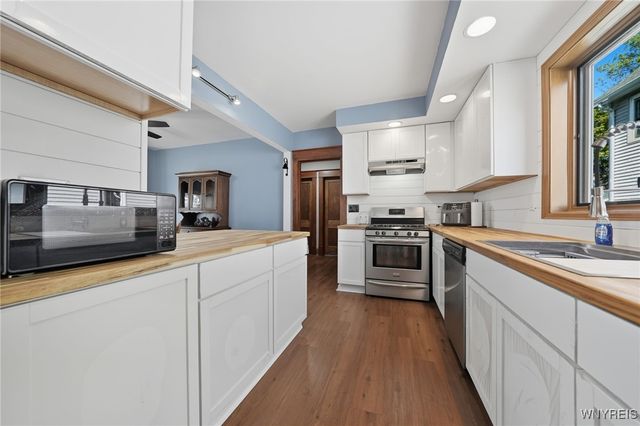 27 Saint Joseph Street, Lancaster, NY 14086