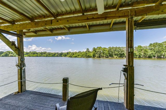 1440 Lakeside Drive, Huntsville, TX 77320