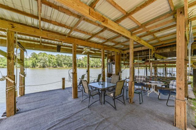 1440 Lakeside Drive, Huntsville, TX 77320