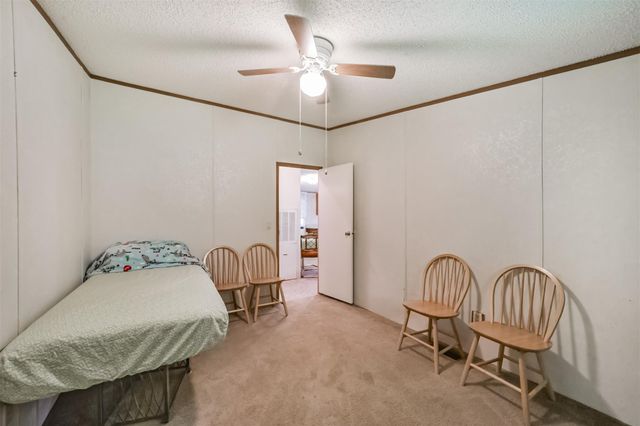 1440 Lakeside Drive, Huntsville, TX 77320