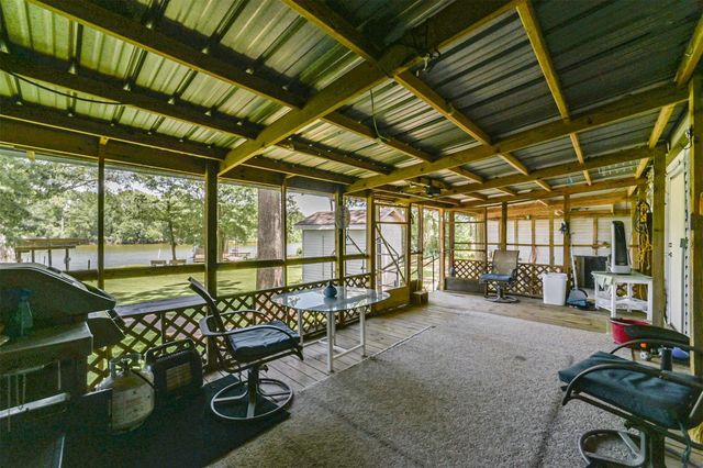 1440 Lakeside Drive, Huntsville, TX 77320