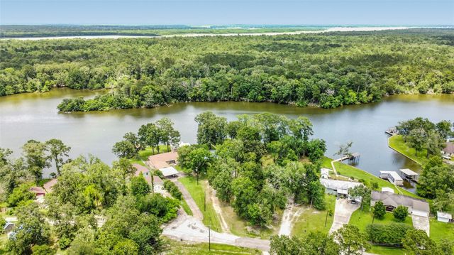 1440 Lakeside Drive, Huntsville, TX 77320