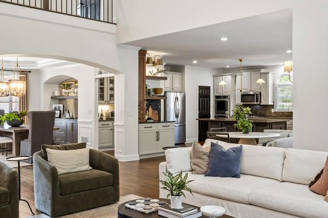 190 Oakhurst Leaf Drive, Milton, GA 30004