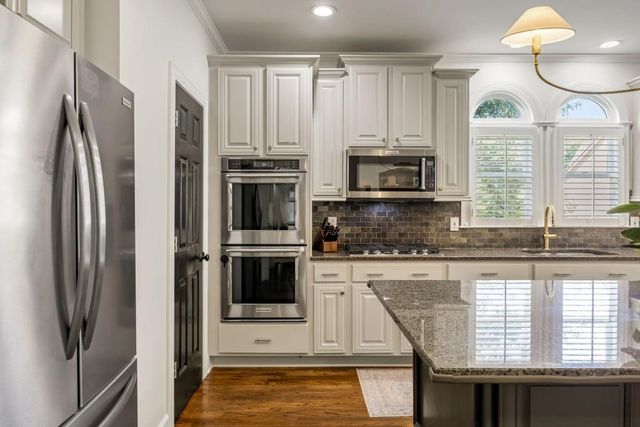 190 Oakhurst Leaf Drive, Milton, GA 30004