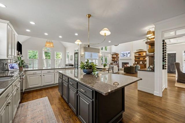 190 Oakhurst Leaf Drive, Milton, GA 30004
