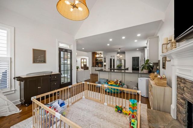 190 Oakhurst Leaf Drive, Milton, GA 30004