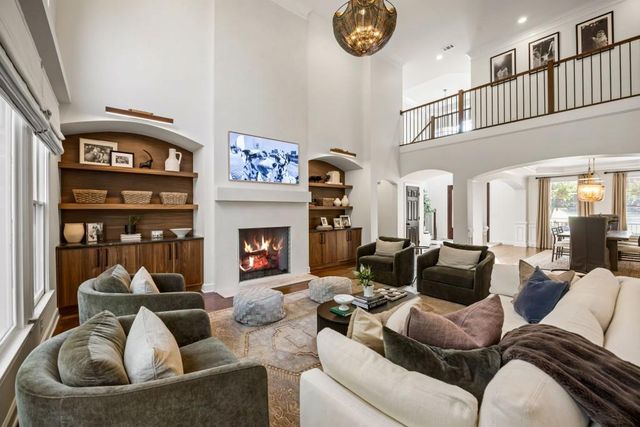 190 Oakhurst Leaf Drive, Milton, GA 30004