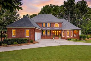 190 Oakhurst Leaf Drive, Milton, GA 30004