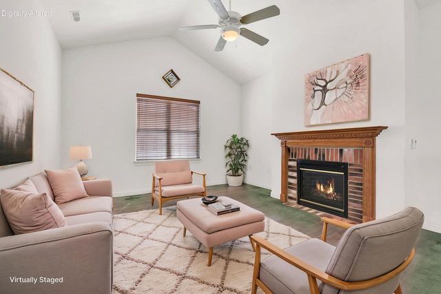 2337 Vista Bella DRIVE, Oak Creek, WI 53154
