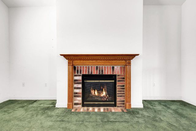 2337 Vista Bella DRIVE, Oak Creek, WI 53154