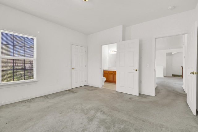 2337 Vista Bella DRIVE, Oak Creek, WI 53154