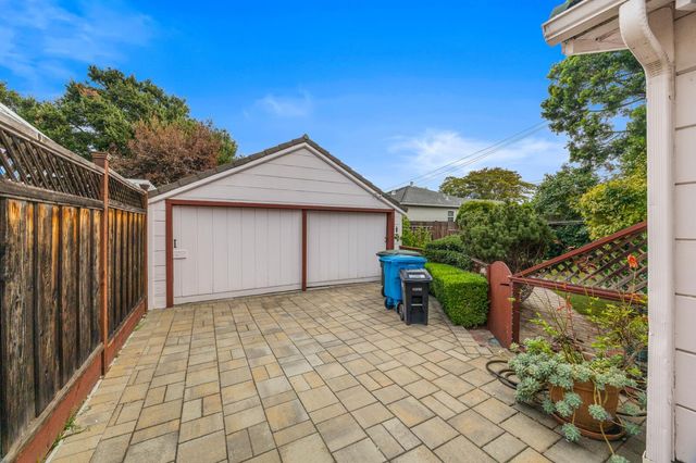 1385 Elm Street, San Carlos, CA 94070