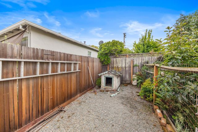 1385 Elm Street, San Carlos, CA 94070