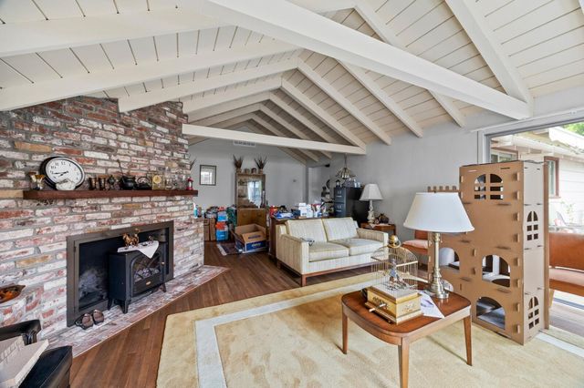 1385 Elm Street, San Carlos, CA 94070