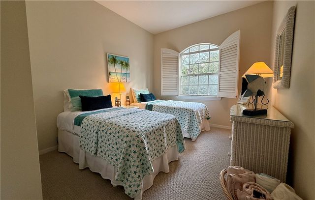 1415 Winding Oaks Circle W A504, Vero Beach, FL 32963