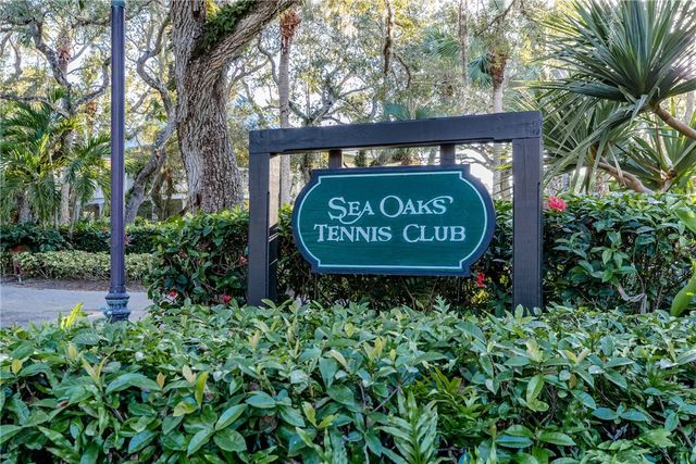 1415 Winding Oaks Circle W A504, Vero Beach, FL 32963