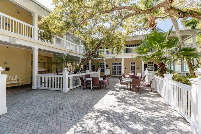 1415 Winding Oaks Circle W A504, Vero Beach, FL 32963