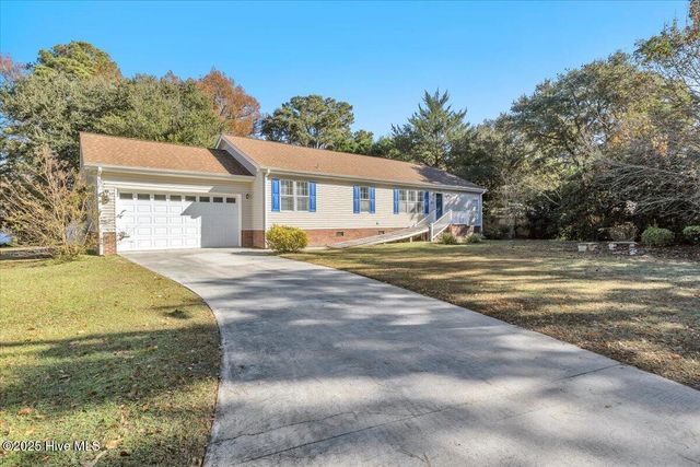 1129 Davis Sound Lane, Wilmington, NC 28409
