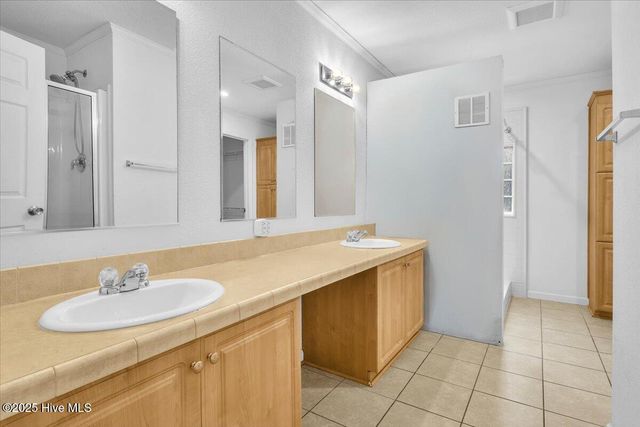 1129 Davis Sound Lane, Wilmington, NC 28409