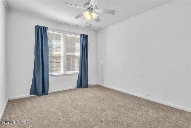 1129 Davis Sound Lane, Wilmington, NC 28409