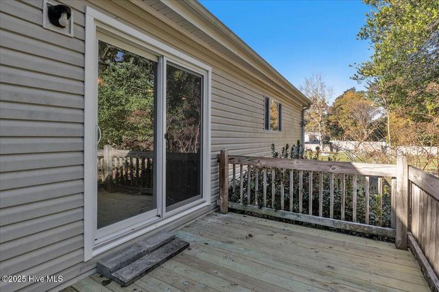 1129 Davis Sound Lane, Wilmington, NC 28409