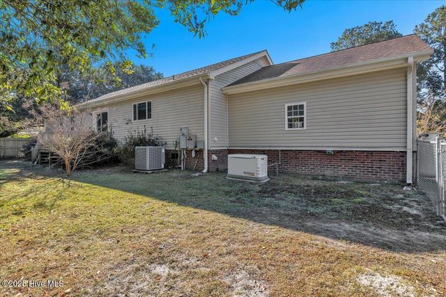 1129 Davis Sound Lane, Wilmington, NC 28409