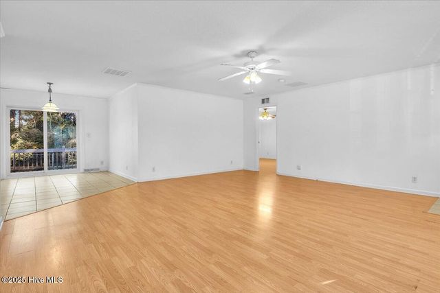 1129 Davis Sound Lane, Wilmington, NC 28409