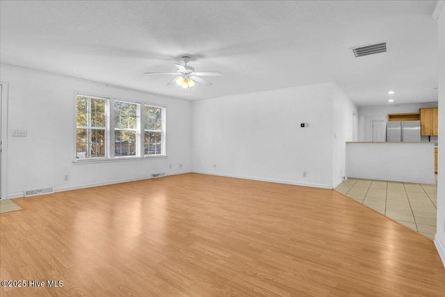 1129 Davis Sound Lane, Wilmington, NC 28409