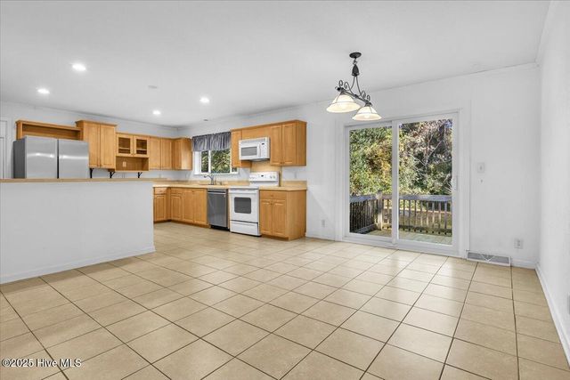 1129 Davis Sound Lane, Wilmington, NC 28409