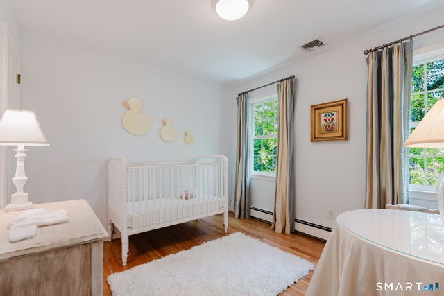 115 Tokeneke Road, Darien, CT 06820