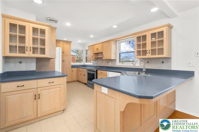359 Milton Street, Easton, PA 18042