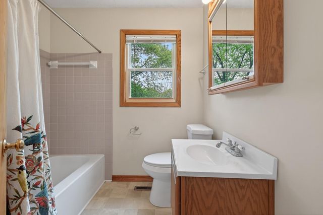 8110 France Avenue N, Brooklyn Park, MN 55443