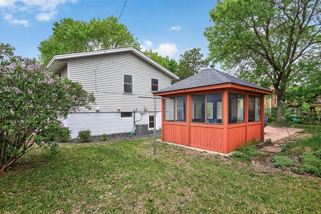 8110 France Avenue N, Brooklyn Park, MN 55443
