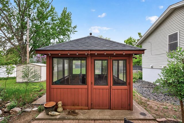 8110 France Avenue N, Brooklyn Park, MN 55443