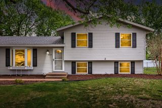 8110 France Avenue N, Brooklyn Park, MN 55443