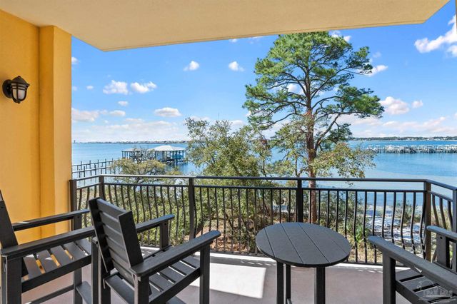 14500 River Rd 101, Pensacola, FL 32507