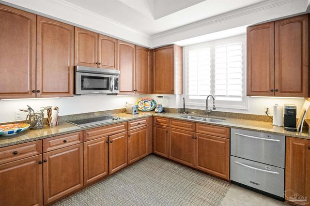 14500 River Rd 101, Pensacola, FL 32507