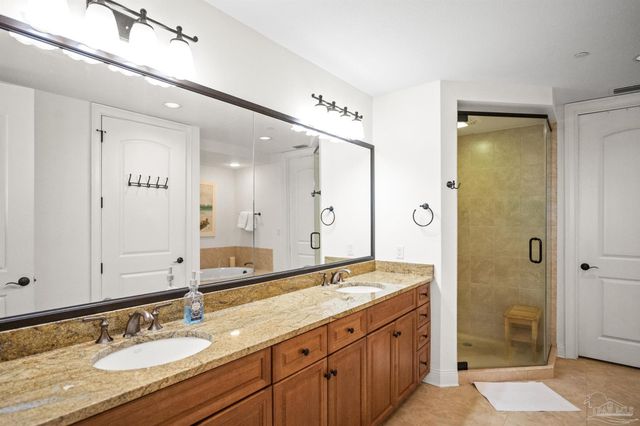 14500 River Rd 101, Pensacola, FL 32507