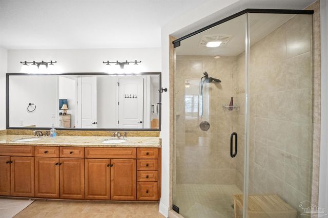 14500 River Rd 101, Pensacola, FL 32507