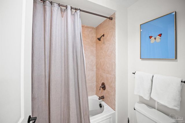 14500 River Rd 101, Pensacola, FL 32507