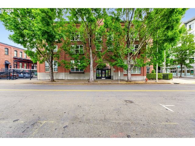 1009 Nw HOYT St 204, Portland, OR 97209