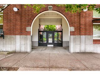 1009 Nw HOYT St 204, Portland, OR 97209