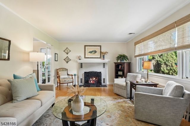 31 Jacobus Ave, Little Falls Twp., NJ 07424